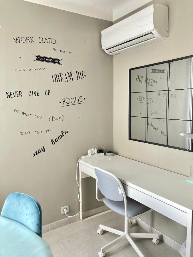 Апартаменты Nice West Cosy Flat Balcony, Near Airport, Train, Beach, Public Transport, Supermarket, Comfortable And Well Equipped Экстерьер фото