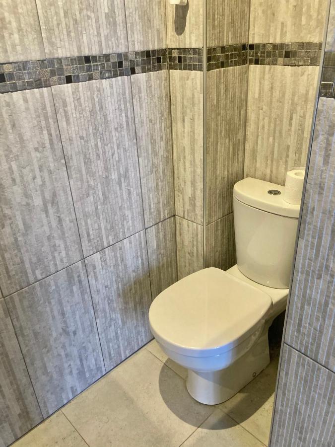 Апартаменты Nice West Cosy Flat Balcony, Near Airport, Train, Beach, Public Transport, Supermarket, Comfortable And Well Equipped Экстерьер фото
